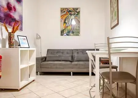 Ltpanella Rose Flat * Rome